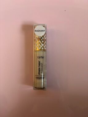 BNIB Tarte Shape Tape Radiant Liquid Concealer - 12B Fair Beige